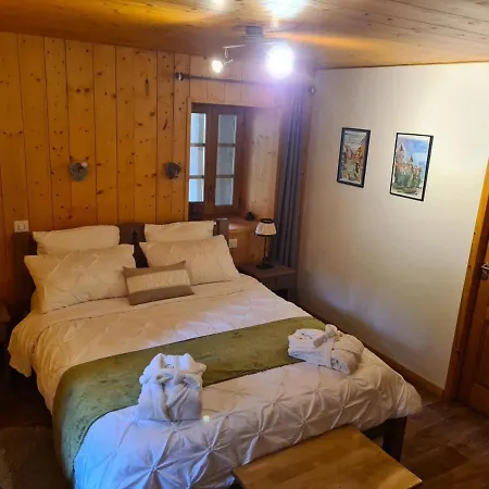 La Halte Du Moulin 게스트하우스 3*